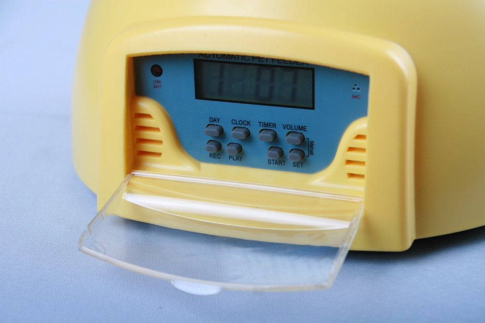 Prestige Programmable Automatic Pet Feeder