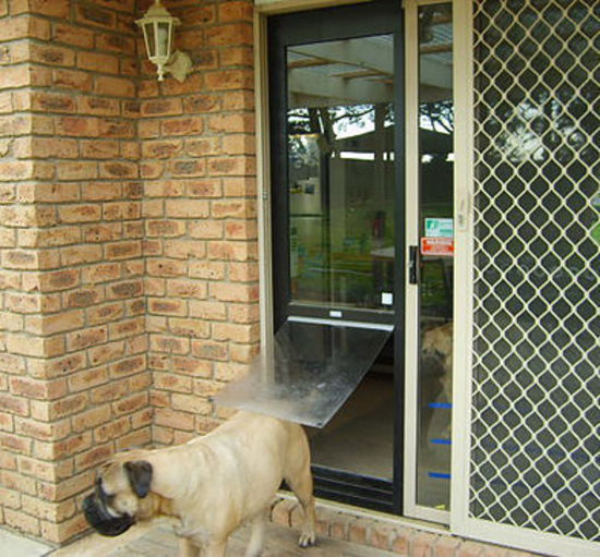 Patiolink Sliding Door Pet Panel Insert & Flap + Locking Bracket for Doors up to 2.1m image 10