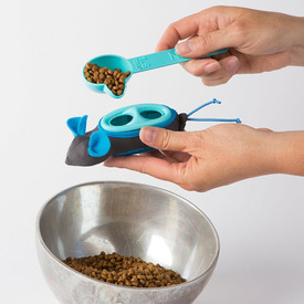 Doc & Phoebe's Interactive Indoor Hunting Cat Snacker - Single image 1