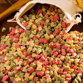 Golden Bone Bakery 3-Flavour Party Mix Dog Training Treats 280g image 3