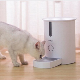 Petwant Automatic WIFI Portion-Control Pet Feeder with Camera and Microphone image 5