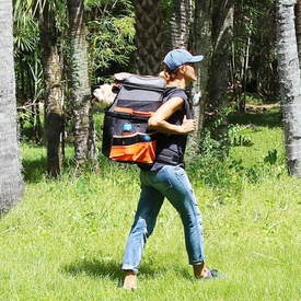 Ibiyaya Double-Decker Two-tier Pet Backpack for Cats & Small Dogs image 8